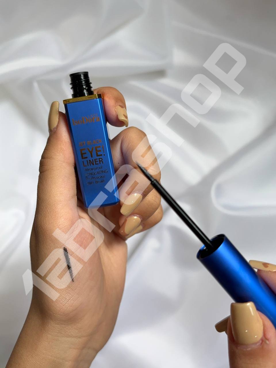 خط چشم ماژیکی ایزادورا EsoDora