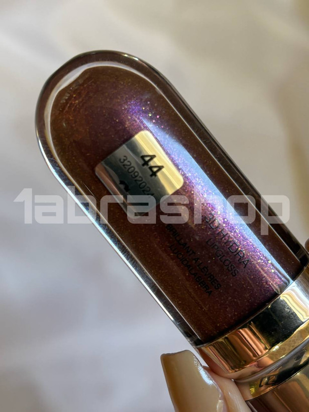 لیپ گلاس سهبعدی هیدرا کیکو میلانو شماره 44 مدل Disruptive Brown کیفیت مستر 6.5 میل (Kiko Milano)