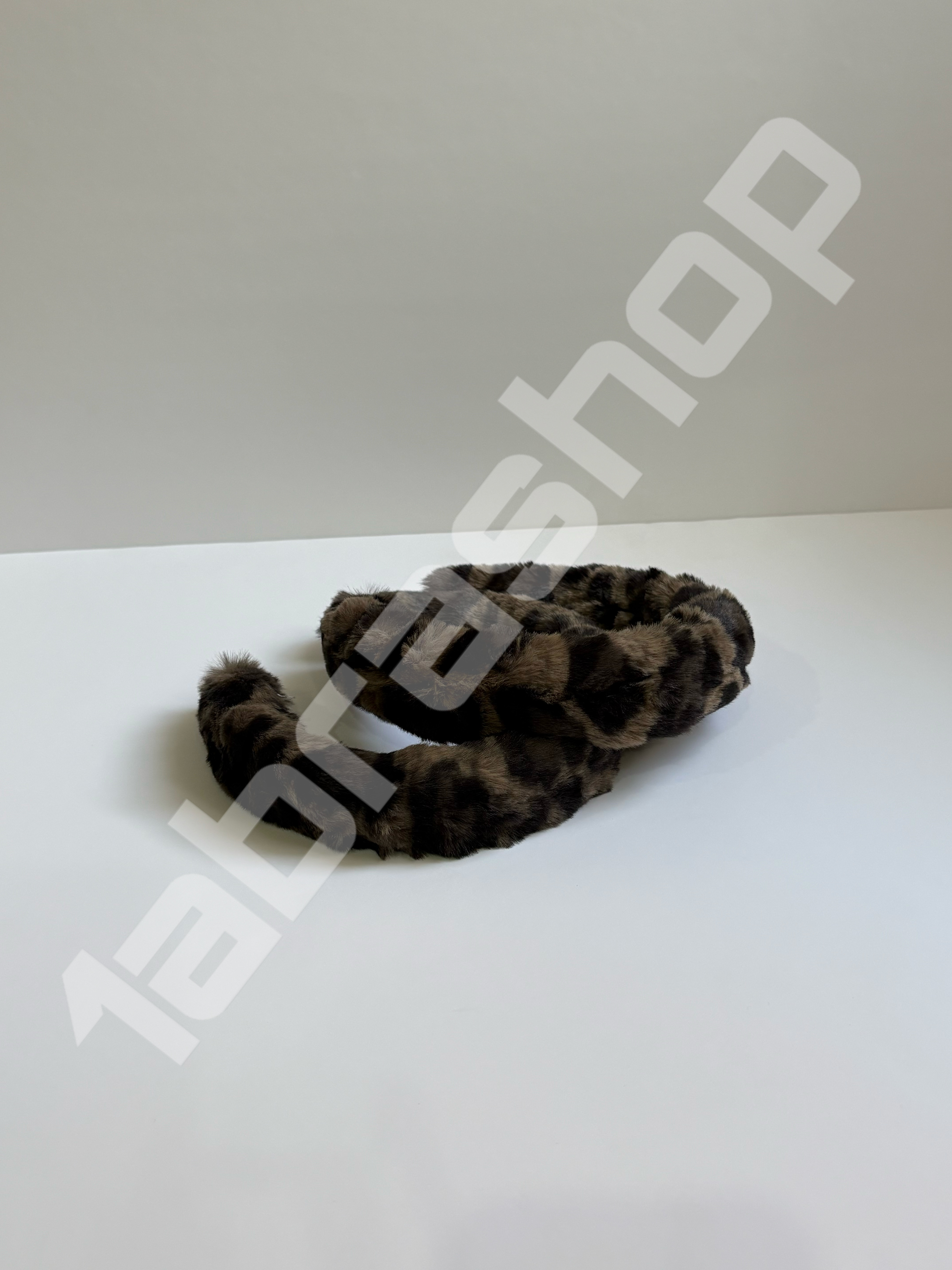 تل سر خز روسی پاییزه و زمستانه طرح پلنگی (زمینه موکای تیره)